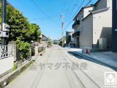 区画が整っているのでスッキリとした町並みです。