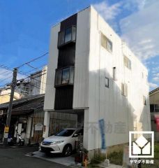 北東角地です