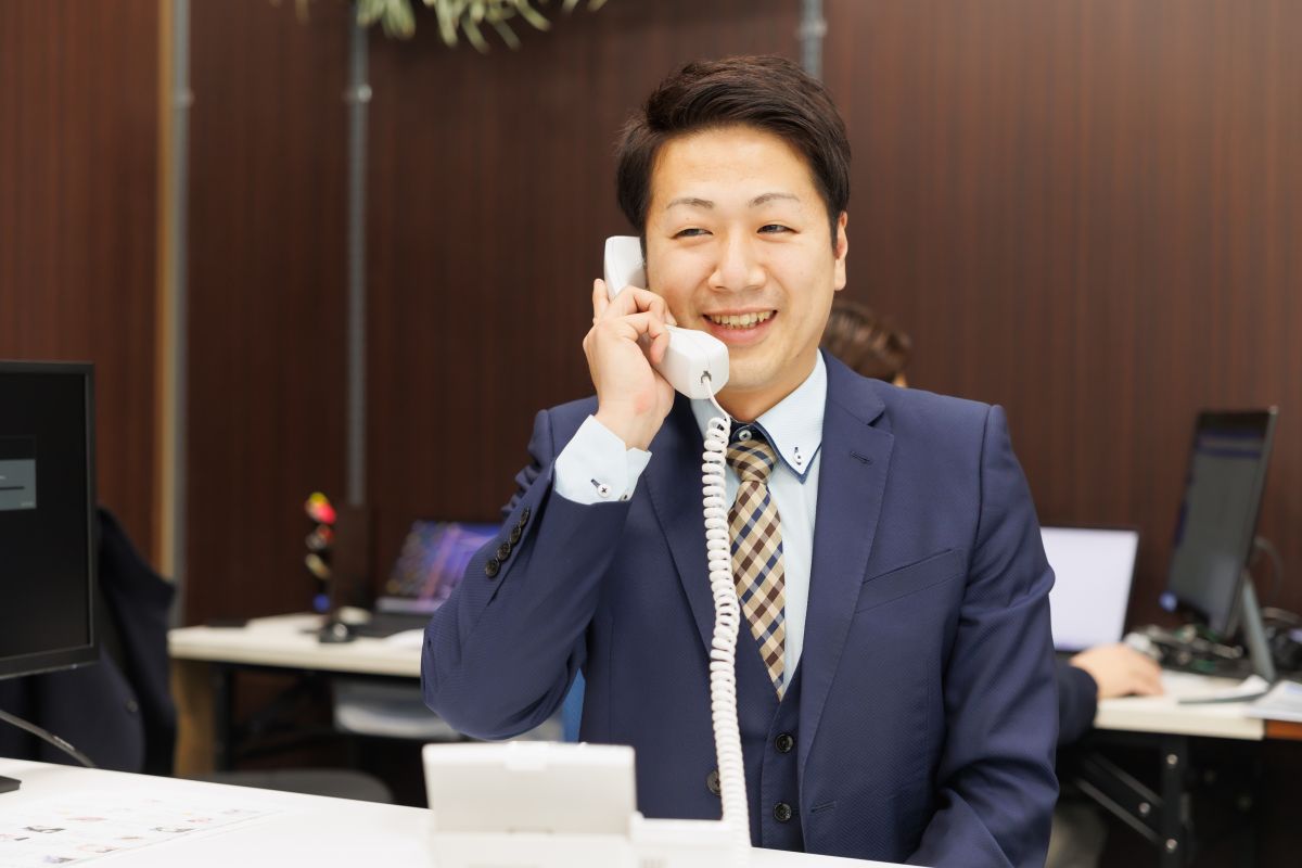 営業部長 土井 恵祐