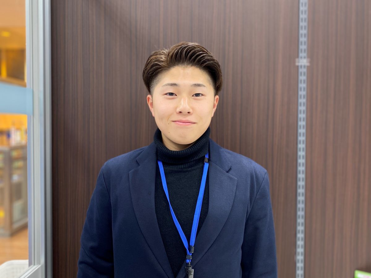 営業アシスタント 岸田 匠平